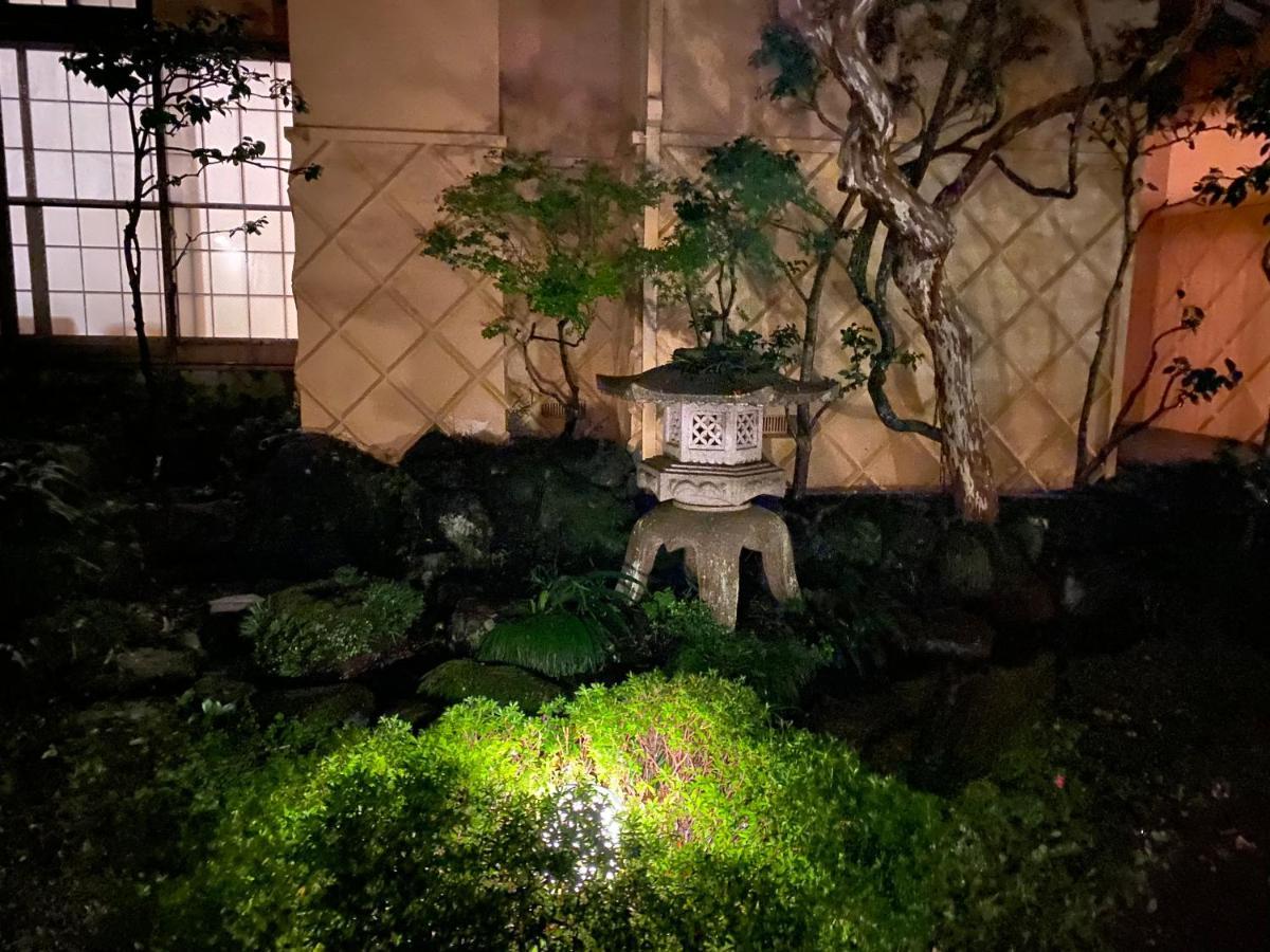 Готель 宮城野ハウス＆離れ Хаконе Екстер'єр фото